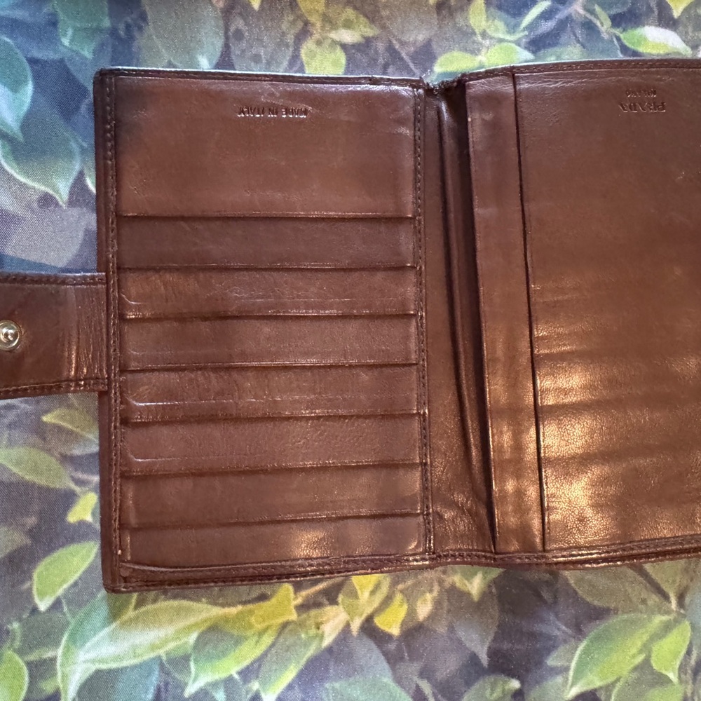 Prada Dark Brown Vintage Leather Wallet - Picture 3 of 9